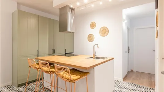 Rooms in Barcelona Eixample - photo 8