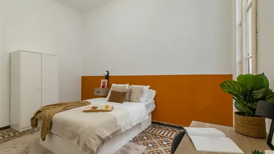 Rooms in Barcelona Ciutat Vella - photo 4