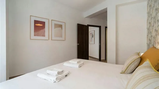 Apartments in Valencia Ciutat Vella - photo 3