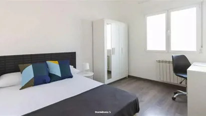 Room for rent in Las Barranquillas, Comunidad de Madrid