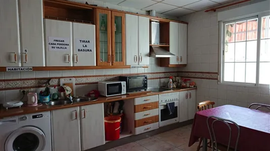 Rooms in Getafe - photo 6