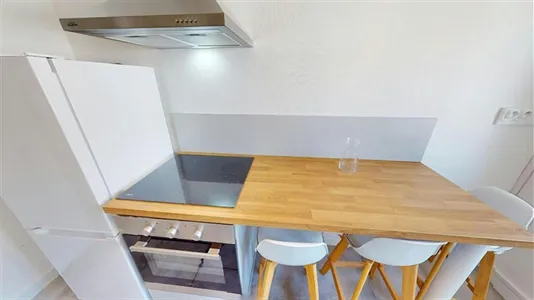 Rooms in Grenoble - photo 4