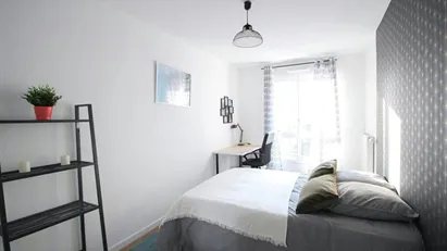 Room for rent in Nanterre, Île-de-France