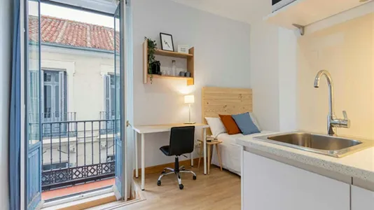 Rooms in Madrid Centro - photo 3
