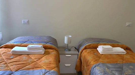 Rooms in Milano Zona 2 - Stazione Centrale, Gorla, Turro, Greco, Crescenzago - photo 2