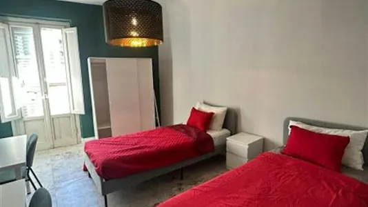 Rooms in Florence - photo 8