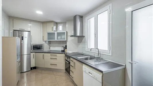 Rooms in Granada - photo 6