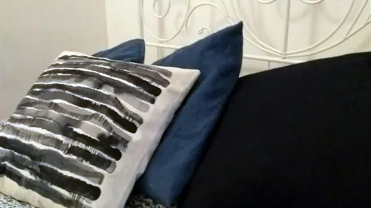 Rooms in Barcelona Eixample - photo 8