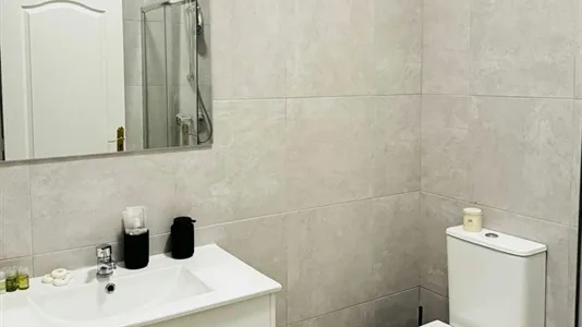 Rooms in Madrid Salamanca - photo 5