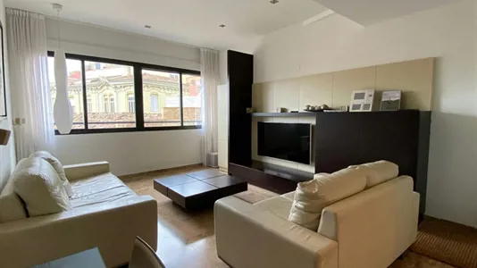 Apartments in Valencia Ciutat Vella - photo 2