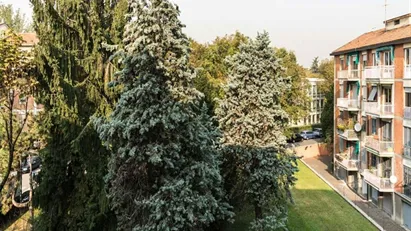 Room for rent in Milano Zona 4 - Vittoria, Forlanini, Milan