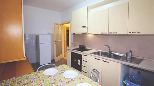 Rooms in Lecco - photo 8