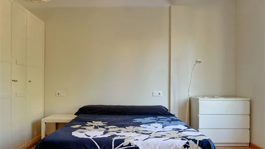 Rooms in Zaragoza - photo 2