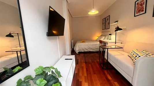 Rooms in Arrigorriaga - photo 2