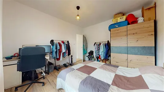 Rooms in Grenoble - photo 4