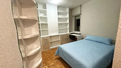 Room for rent in Madrid Moncloa-Aravaca, Madrid