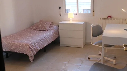 Rooms in Valencia Camins al Grau - photo 1