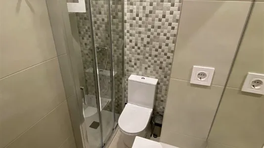 Rooms in Barcelona Ciutat Vella - photo 6