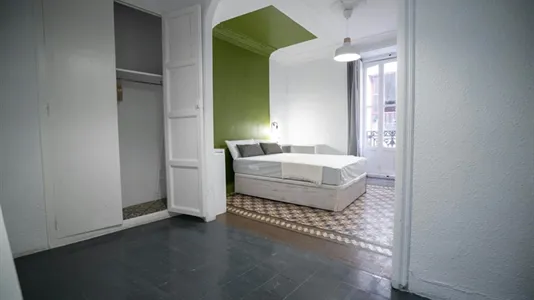 Rooms in Valencia Ciutat Vella - photo 2