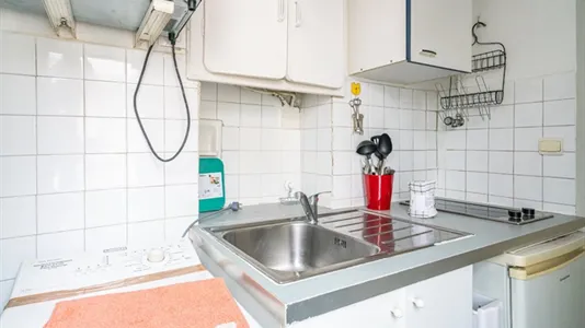 Apartments in Paris 18ème arrondissement - Montmartre - photo 4