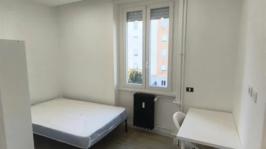 Rooms in Roma Municipio XIV – Monte Mario - photo 3