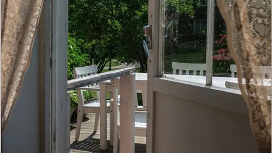 Houses in Södertälje - photo 10