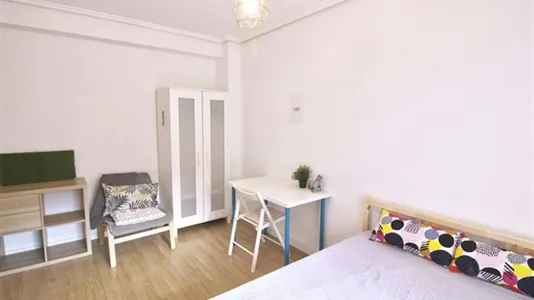 Rooms in Valencia L'Eixample - photo 5