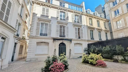 Apartments in Paris 8ème arrondissement - photo 6