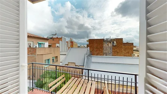 Rooms in Barcelona Sants-Montjuïc - photo 3