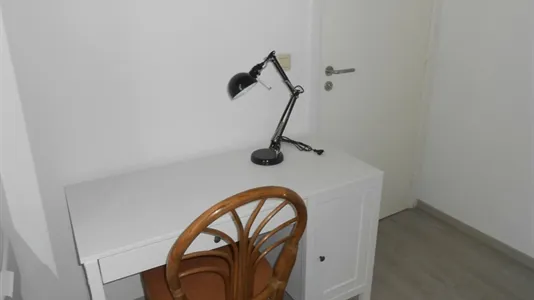Rooms in Brussels Sint-Joost-ten-Node - photo 2