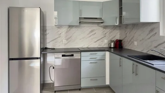 Apartments in Bobigny - photo 2