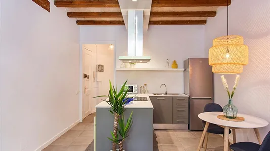 Apartments in Barcelona Eixample - photo 4