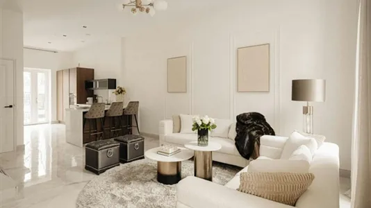 Apartments in Amsterdam Oud-Zuid - photo 2