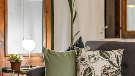 Rooms in Barcelona Ciutat Vella - photo 9