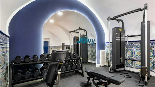 Rooms in Madrid Centro - photo 8