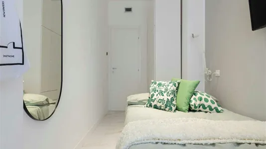 Rooms in Milano Zona 5 - Vigentino, Chiaravalle, Gratosoglio - photo 1