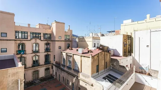 Rooms in Barcelona Ciutat Vella - photo 4