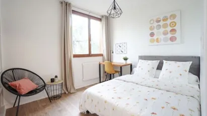 Room for rent in Évry, Île-de-France