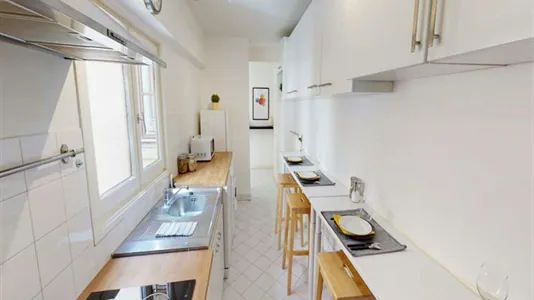 Rooms in Lyon - photo 9