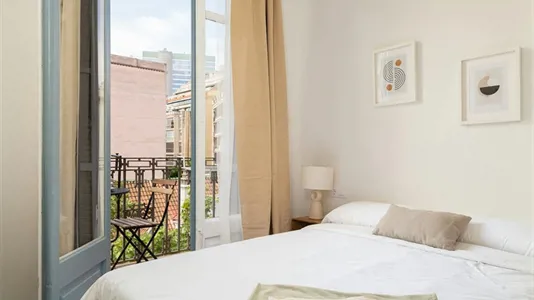 Rooms in Barcelona Les Corts - photo 2