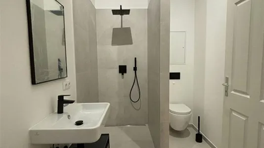 Rooms in Berlin Charlottenburg-Wilmersdorf - photo 4