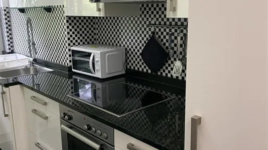 Rooms in Frankfurt Mitte-West - photo 2