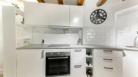 Apartments in Barcelona Ciutat Vella - photo 10