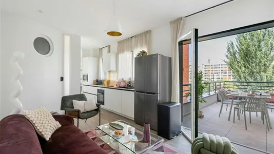 Apartments in Paris 15ème arrondissement - photo 2