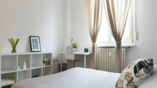 Rooms in Milano Zona 2 - Stazione Centrale, Gorla, Turro, Greco, Crescenzago - photo 3