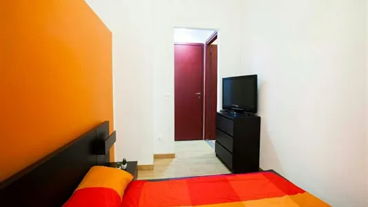 Rooms in Milano Zona 8 - Fiera, Gallaratese, Quarto Oggiaro - photo 2