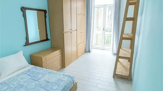 Rooms in Napoli Municipalità 2 - photo 2