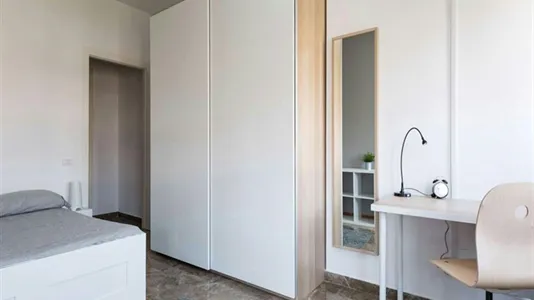 Rooms in Roma Municipio VII – Appio-Latino/Tuscolano/Cinecittà - photo 4