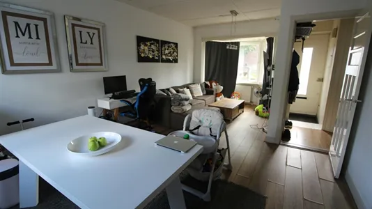 Houses in Ridderkerk - photo 1