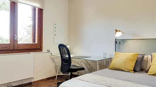 Rooms in Cerdanyola del Vallès - photo 7